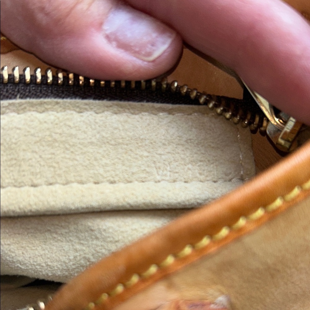 Louis Vuitton Tan and Brown Monogram Shoulder Bag - Picture 12 of 16